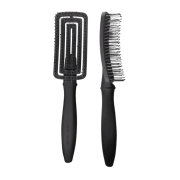 BJORN AXEN BROSSE A CHEVEUX DEMELANTE ET ERUPTION